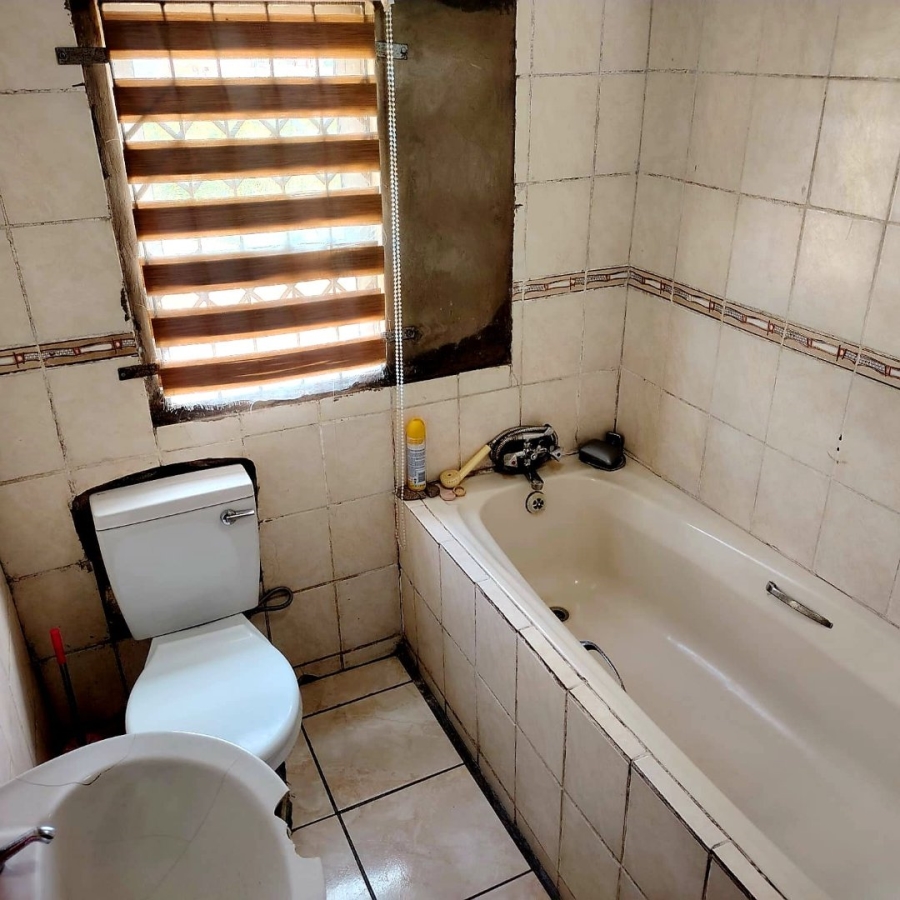 4 Bedroom Property for Sale in Mdantsane Nu 10 Eastern Cape
